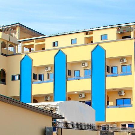 Glory Palace Hotel Cotonou Buitenkant foto
