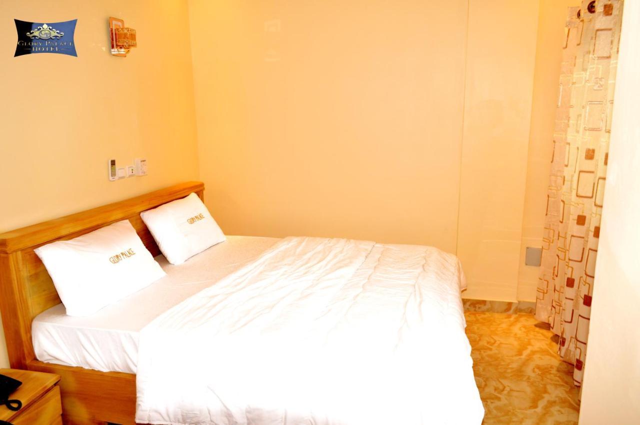 Glory Palace Hotel Cotonou Buitenkant foto