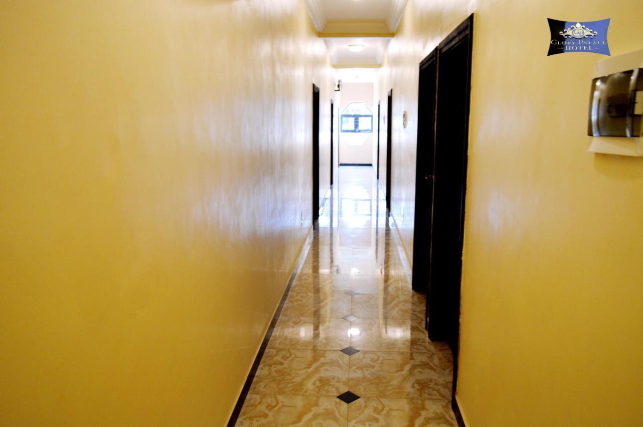 Glory Palace Hotel Cotonou Buitenkant foto